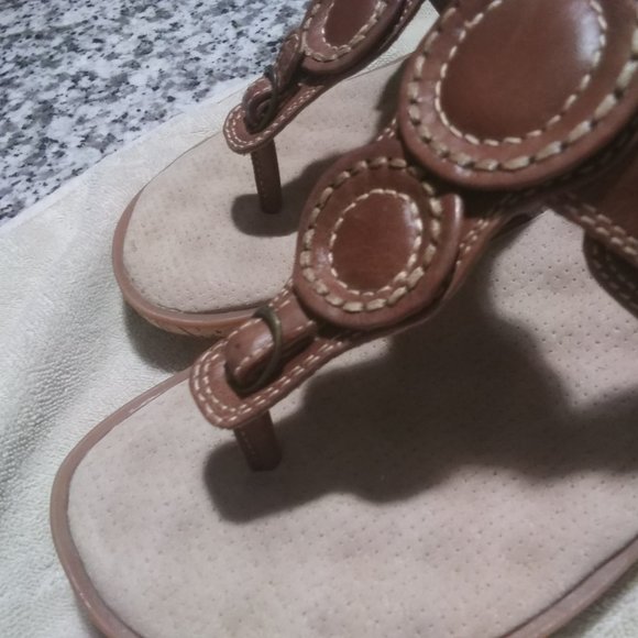 Softwalk Sandals - Picture 2 of 7